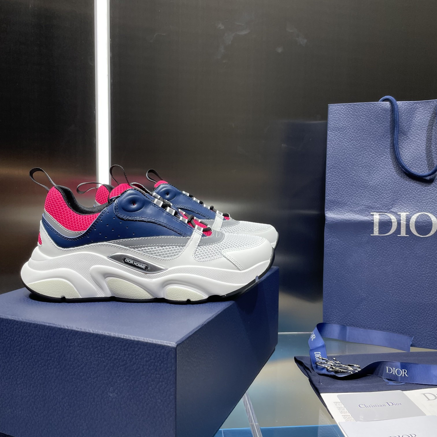 UA D10r B22 Sneaker