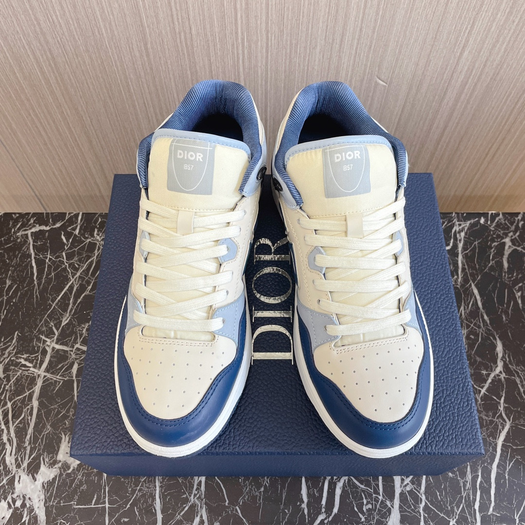 UA D10r B57 Mid-Top Sneaker