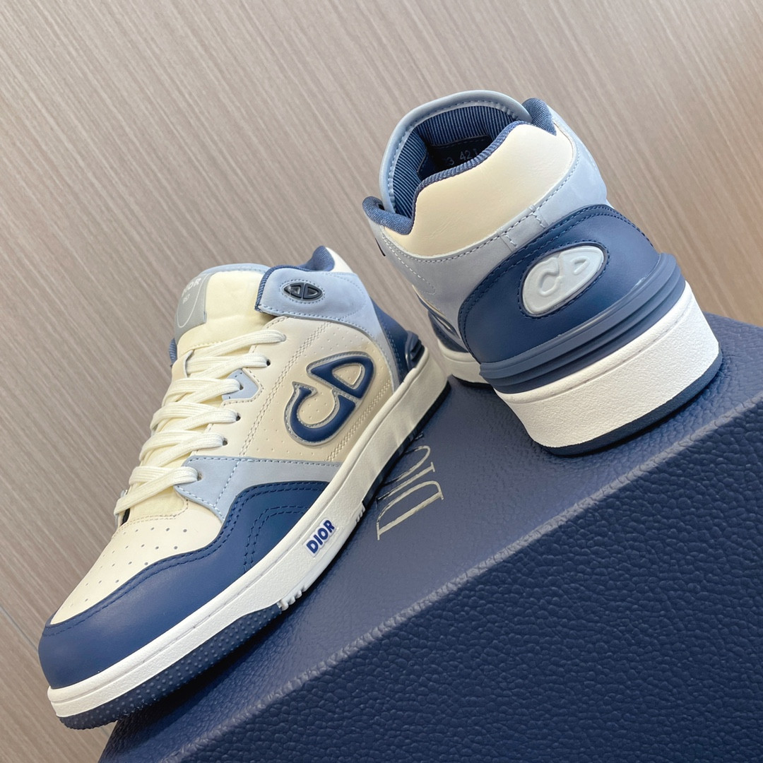 UA D10r B57 Mid-Top Sneaker