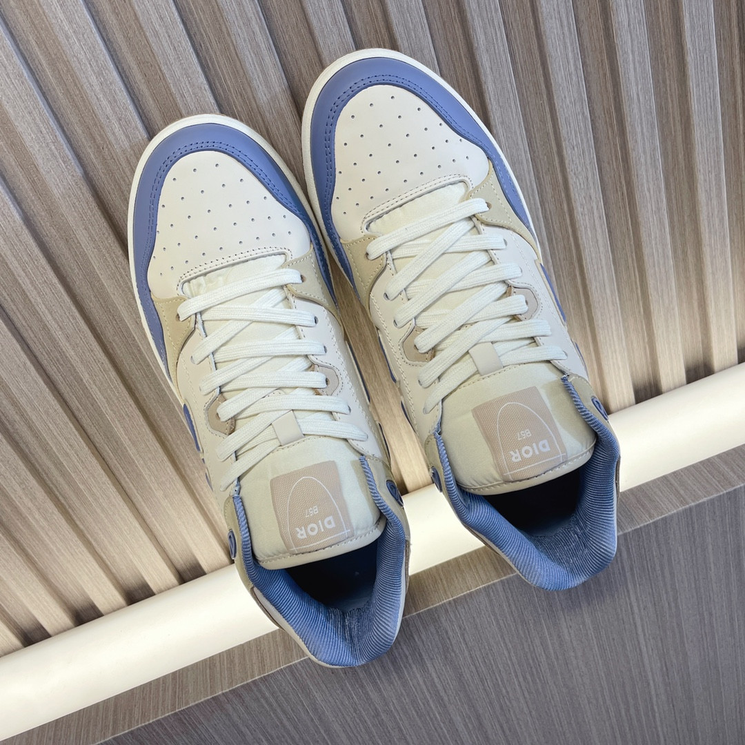 UA D10r B57 Mid-Top Sneaker