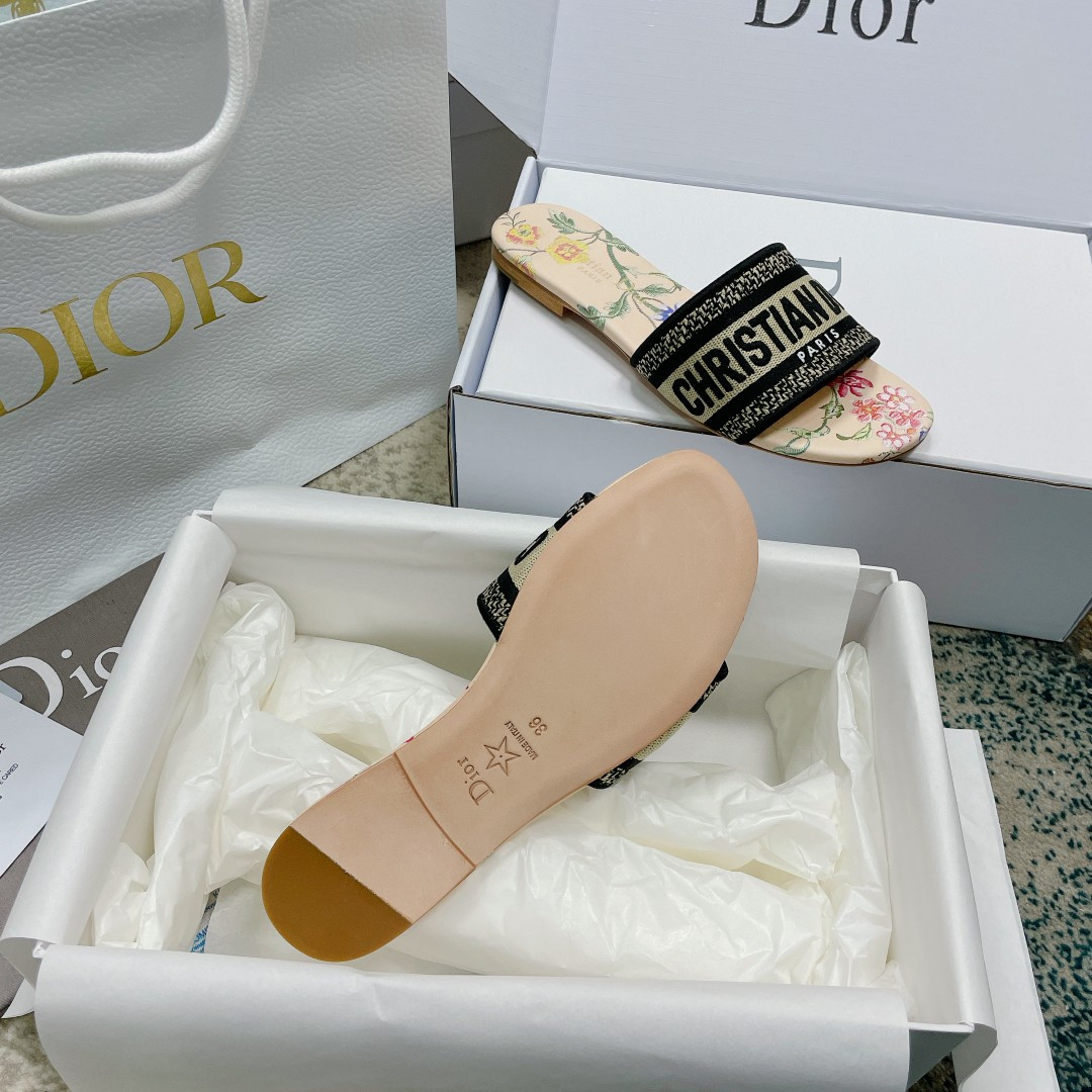 UA D10r Dway Slide