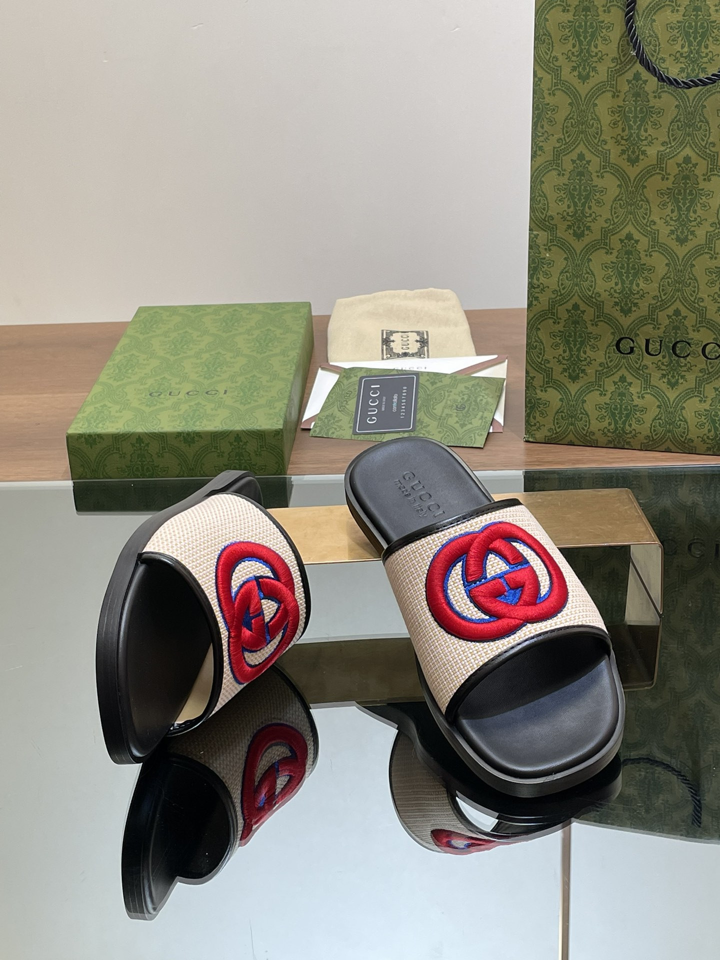 UA Gvc*1 INTERLOCKING G SLIDE SANDAL