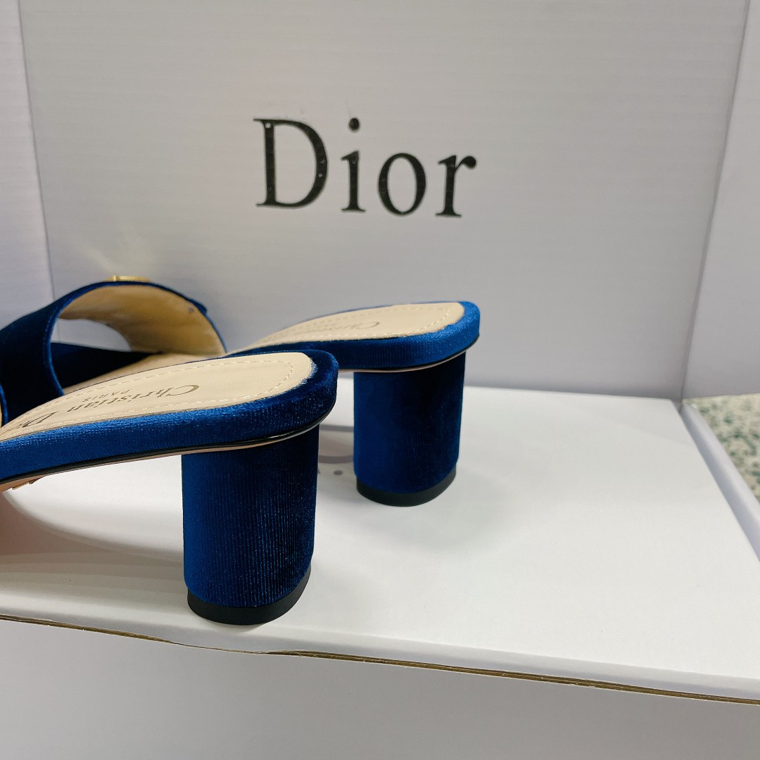 UA D10r Or C