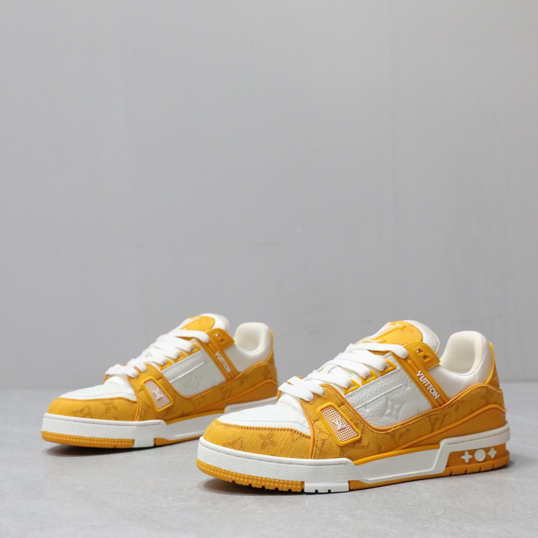 UA LV Trainer Sneaker