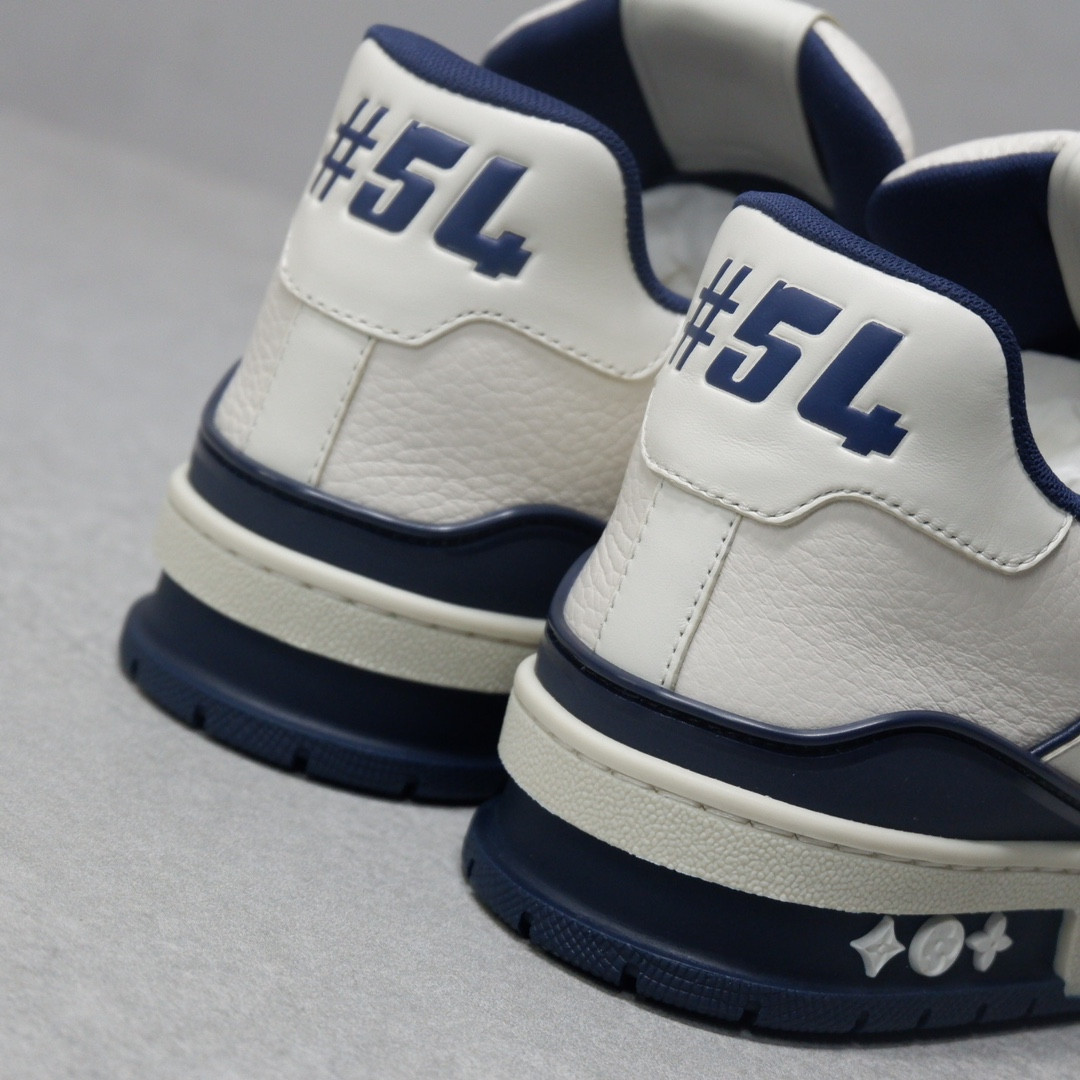 UA LV Trainer Sneaker