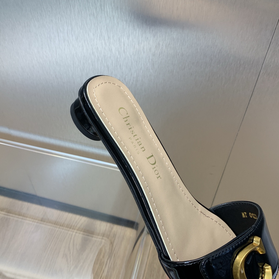 UA D10r Or C