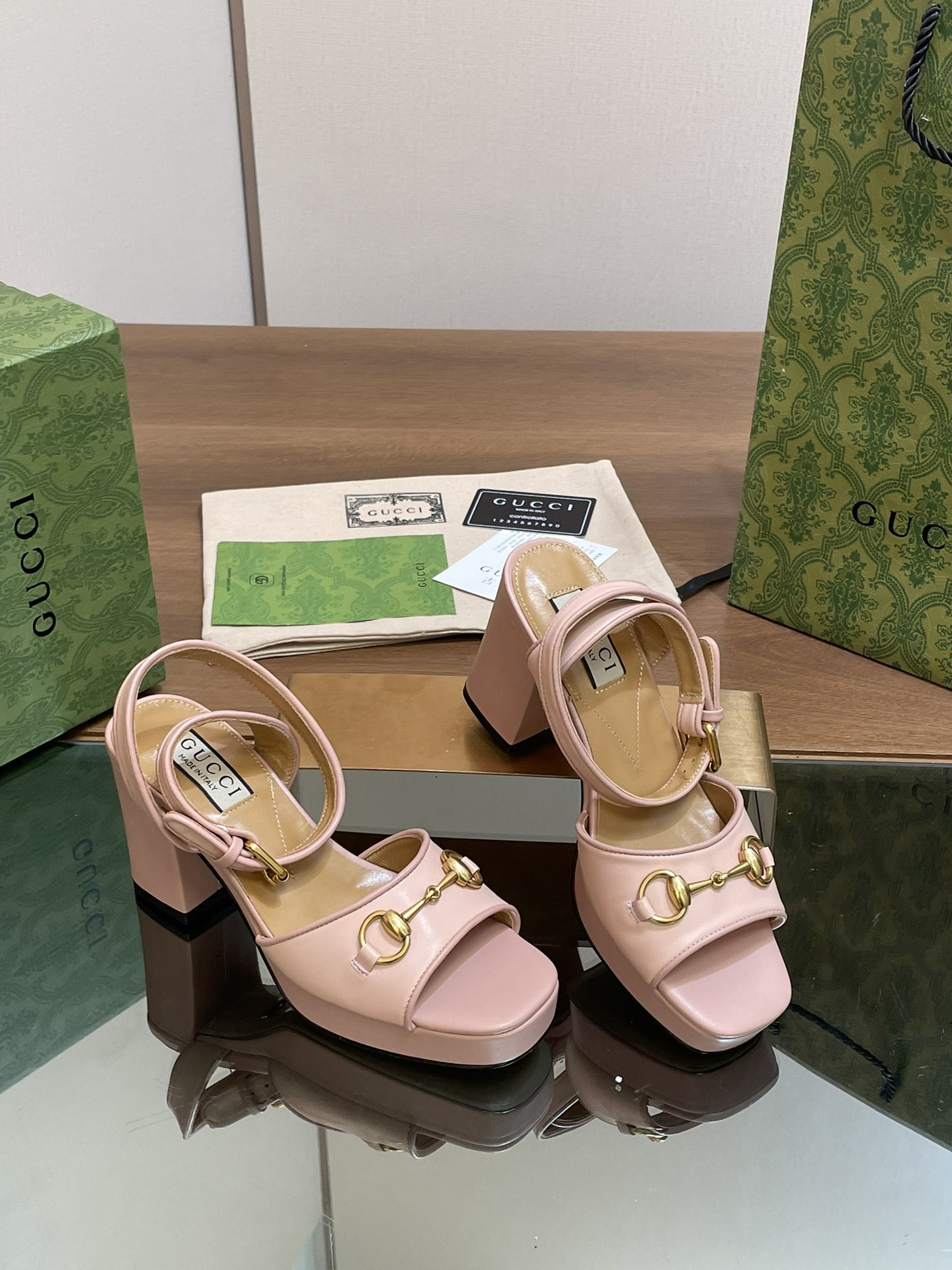 UA Gvc*1 HORSEBIT PLATFORM SANDAL