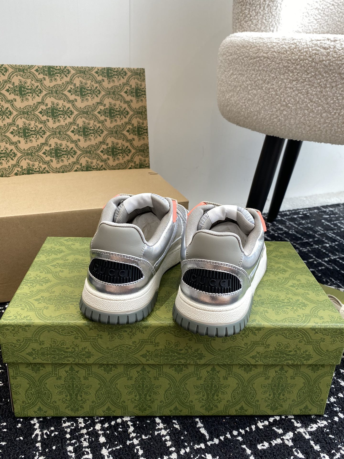 UA Gvc*1 Low-Top SNEAKER