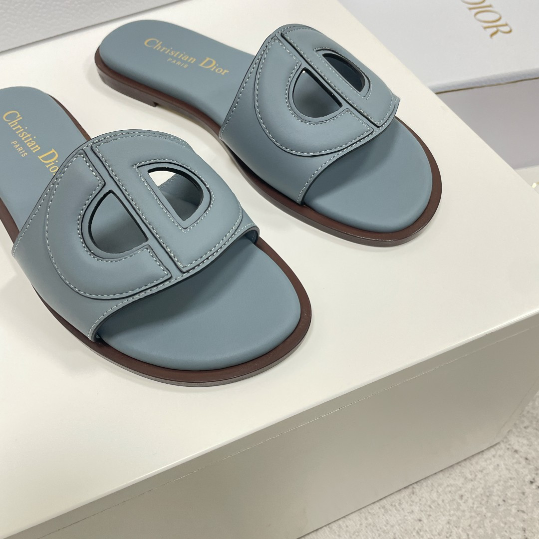 UA D10r D-Club Slide