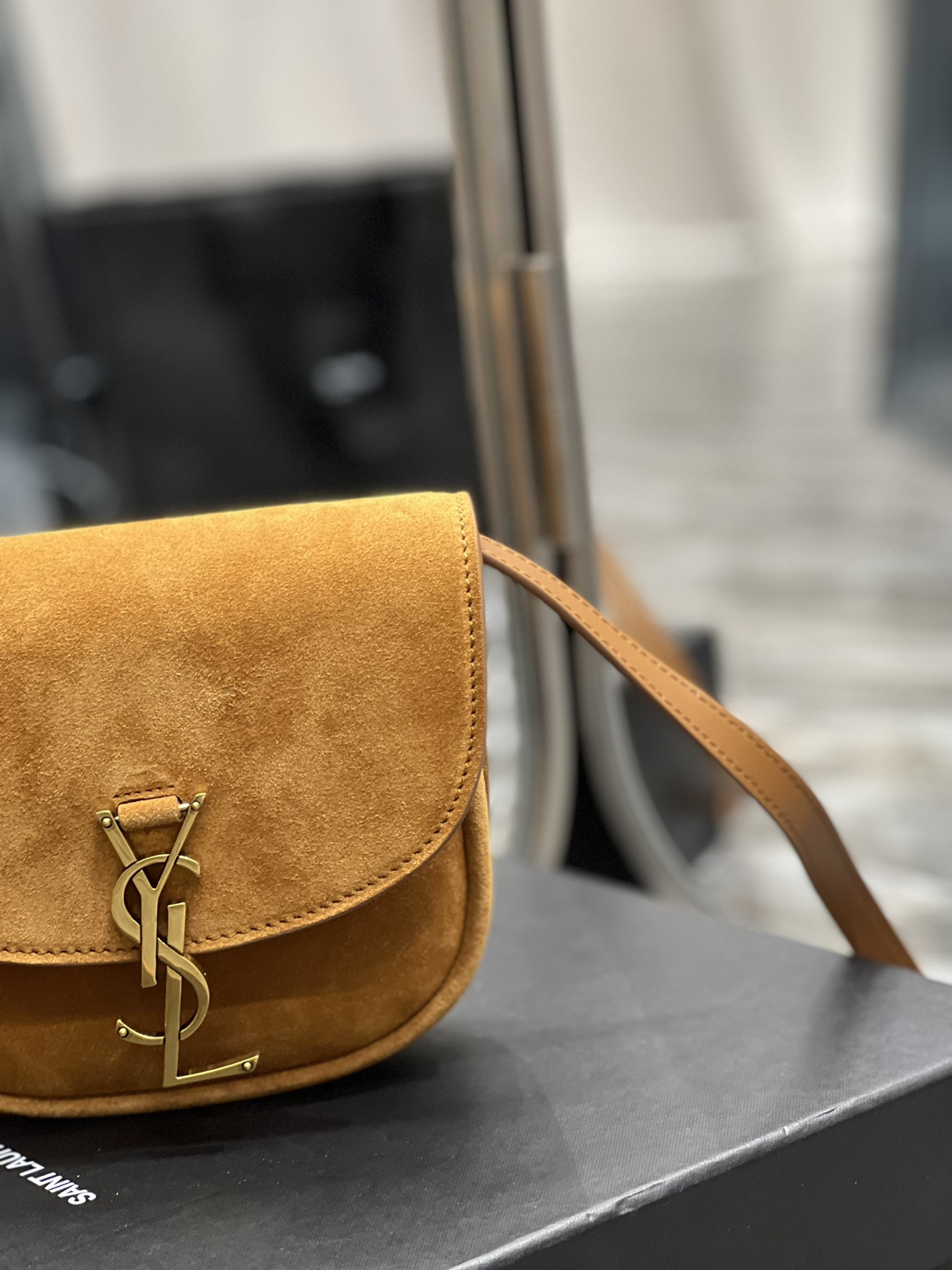 Y51 KAIA SMALL SATCHEL IN SMOOTH LEATHER 7.2 X 6.1 X 2.1 INCHES