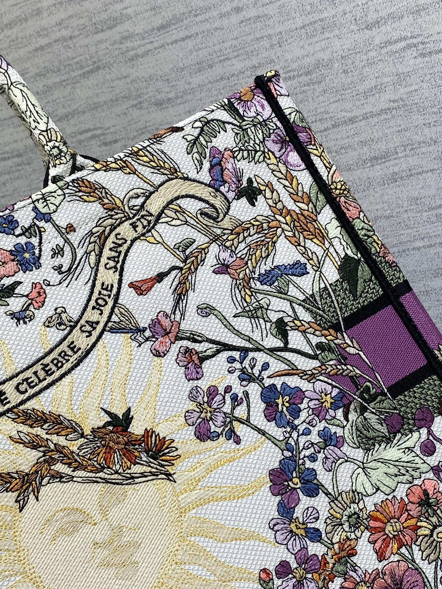 D10r Book Tote  Ecru Multicolor 42x18x35cm