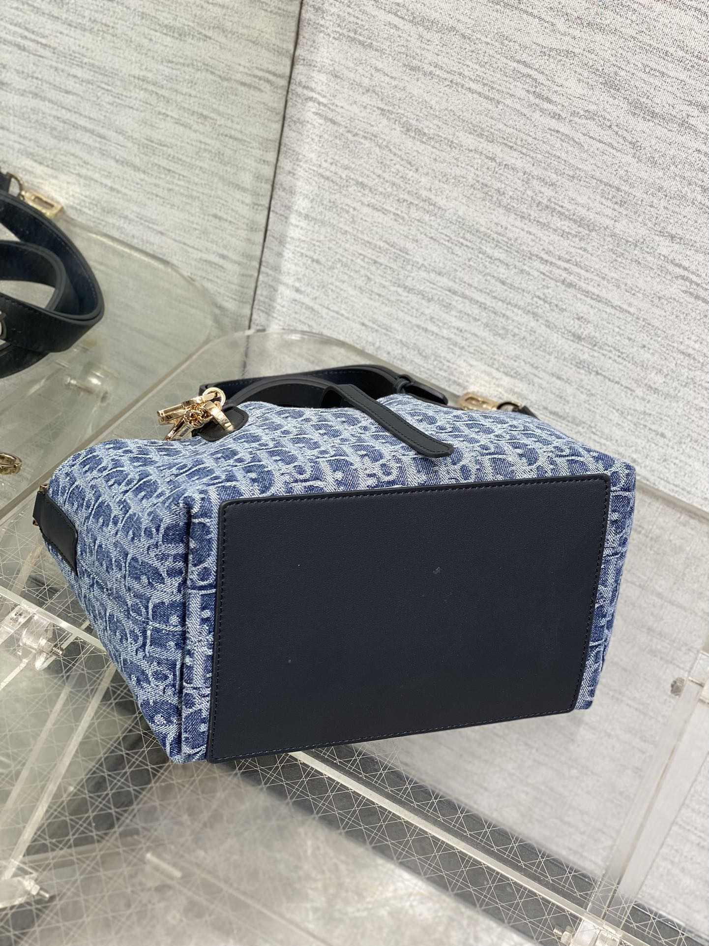 small d10r toujours bag blue De*1m d10r oblique jacquard 23 x15 x15cm