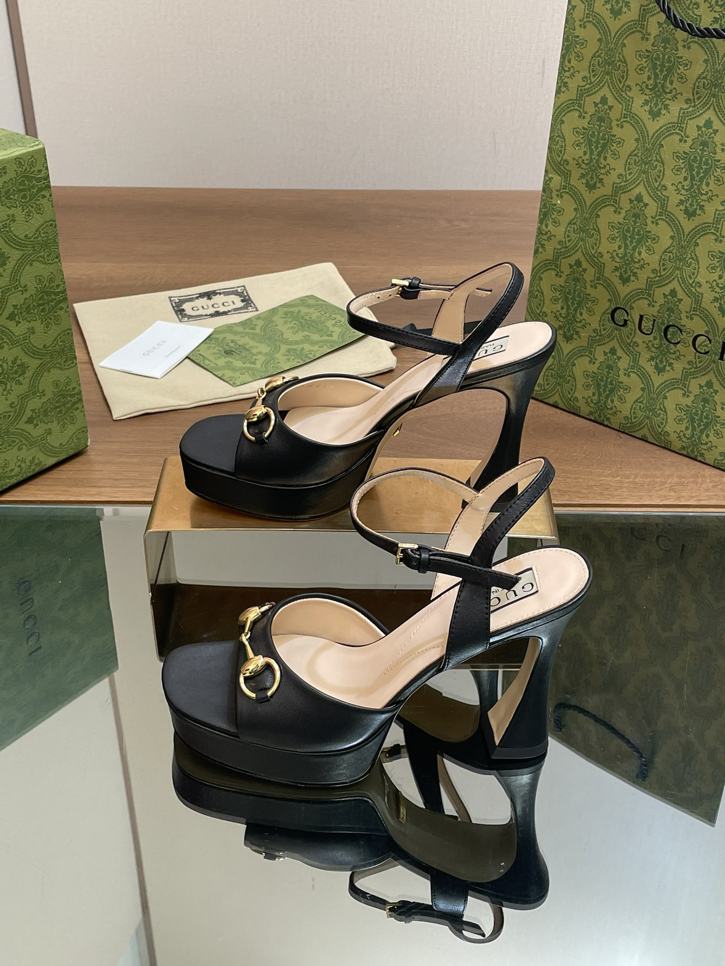UA Gvc*1 WOMEN