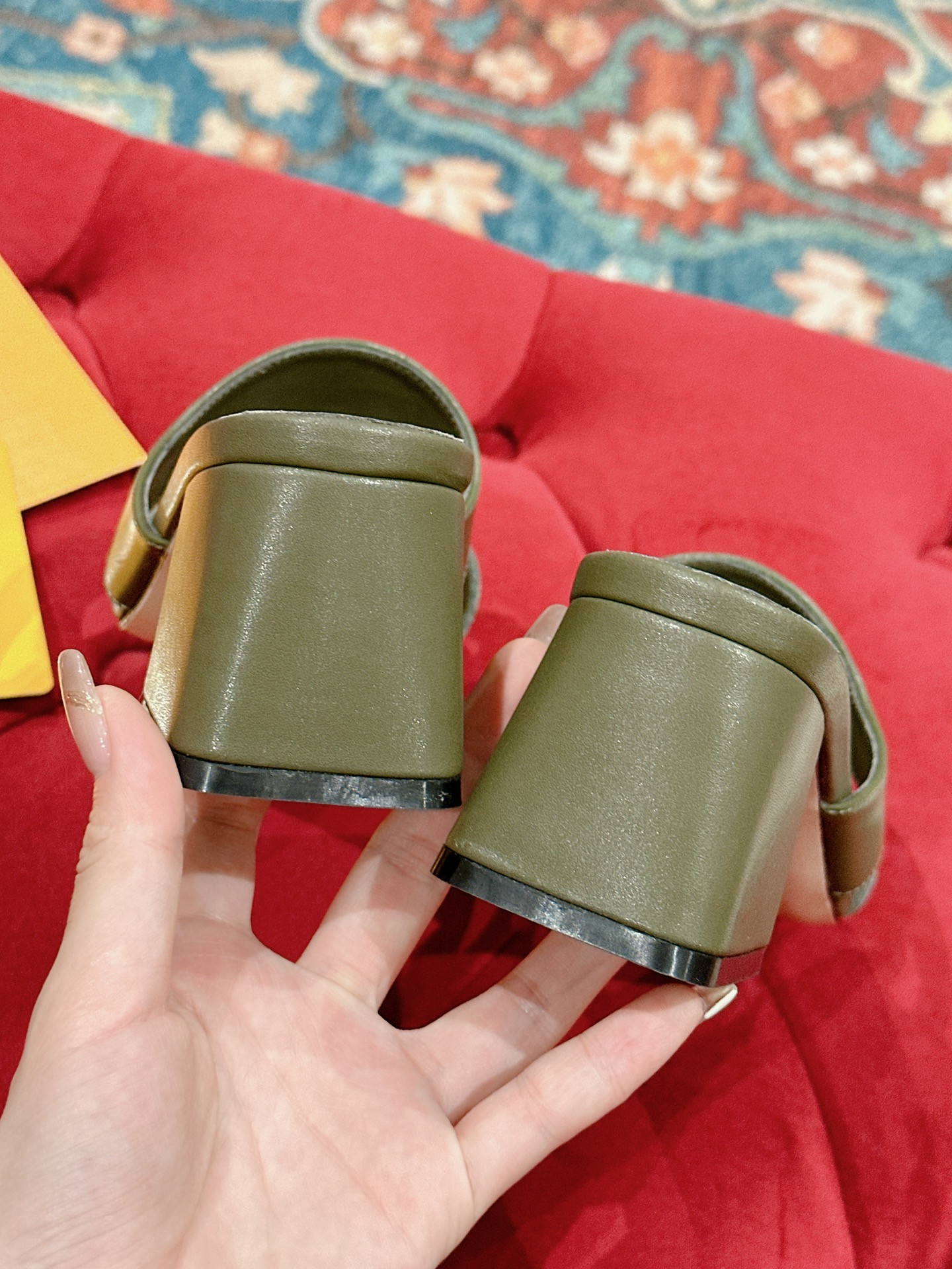 UA LV Heeled Mule
