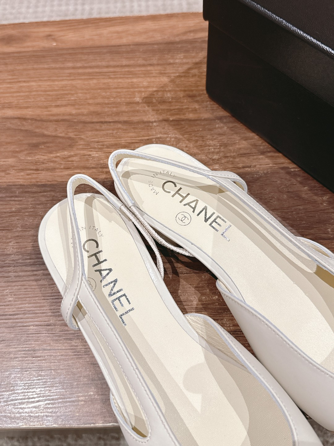 UA Ch**el SLINGBACKS FLAT