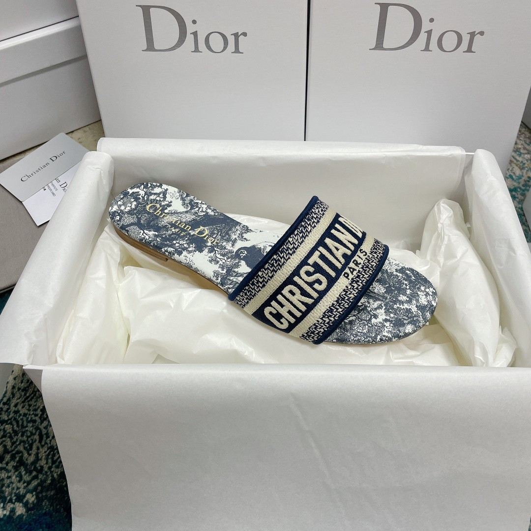 UA D10r Dway Slide