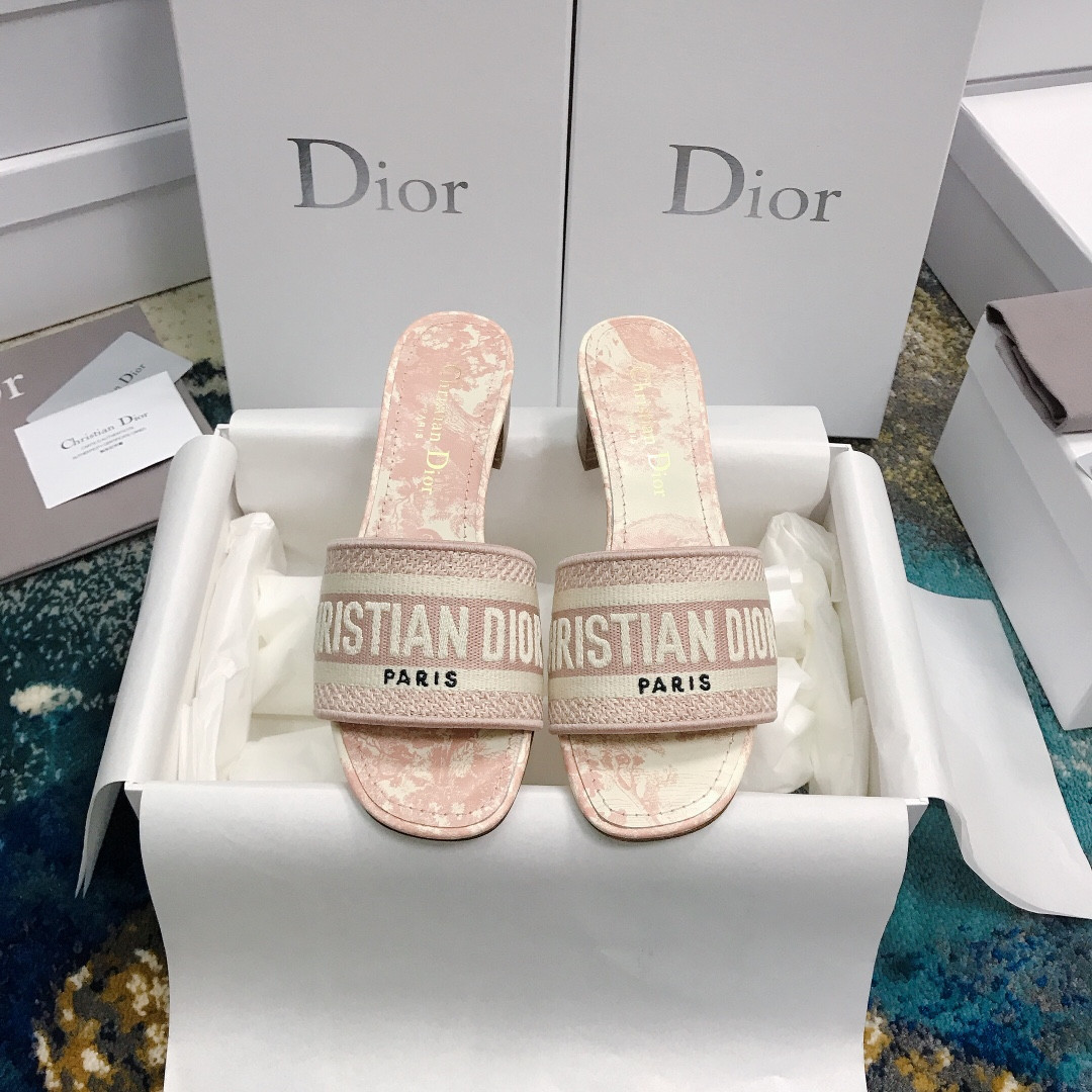 UA D10r Dway Heeled Slide