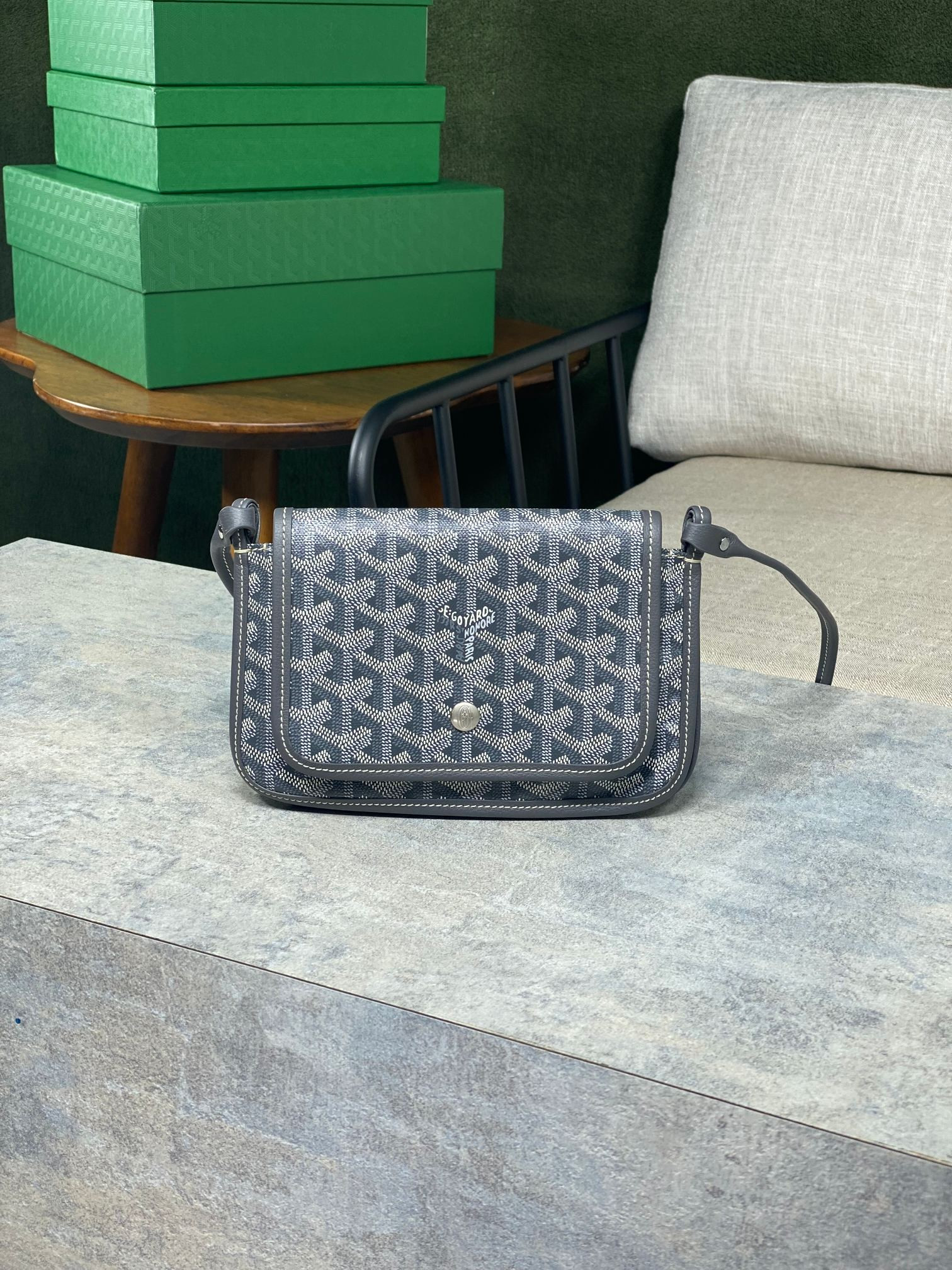 G09ard Plumet Pocket Wallet 21x14x2.5cm