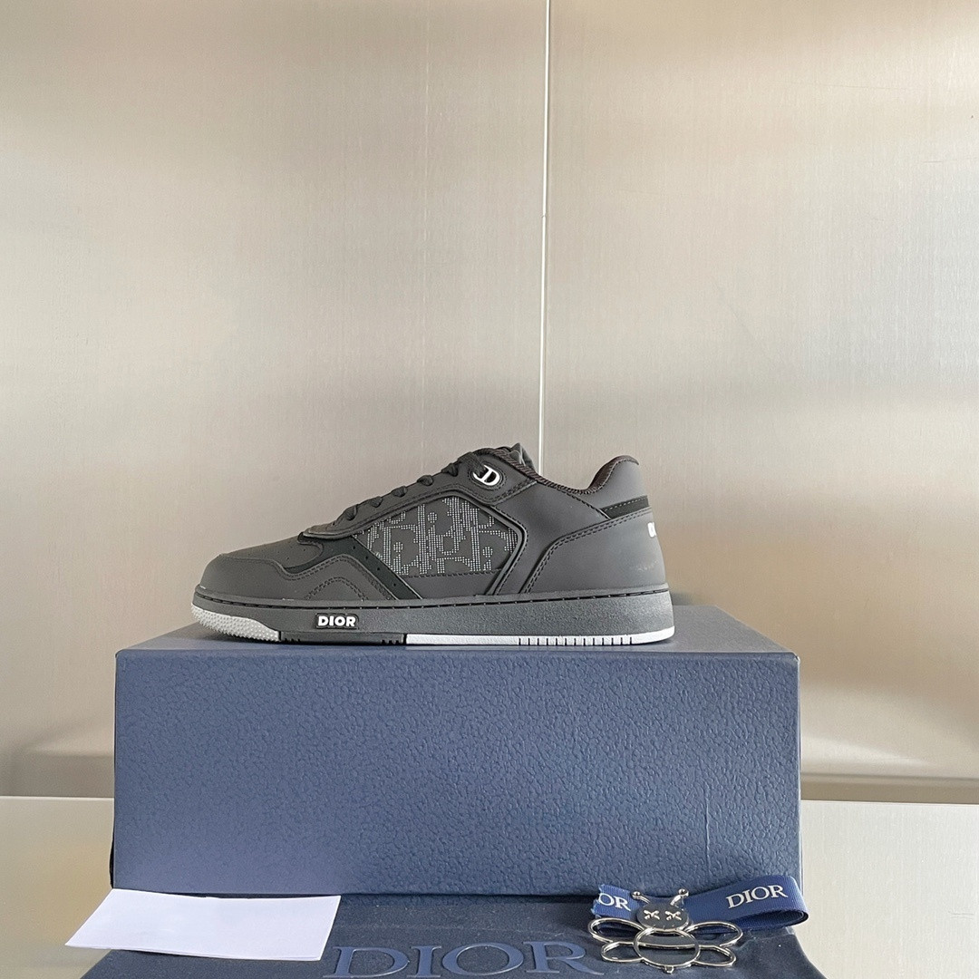 UA D10r B27 Sneaker