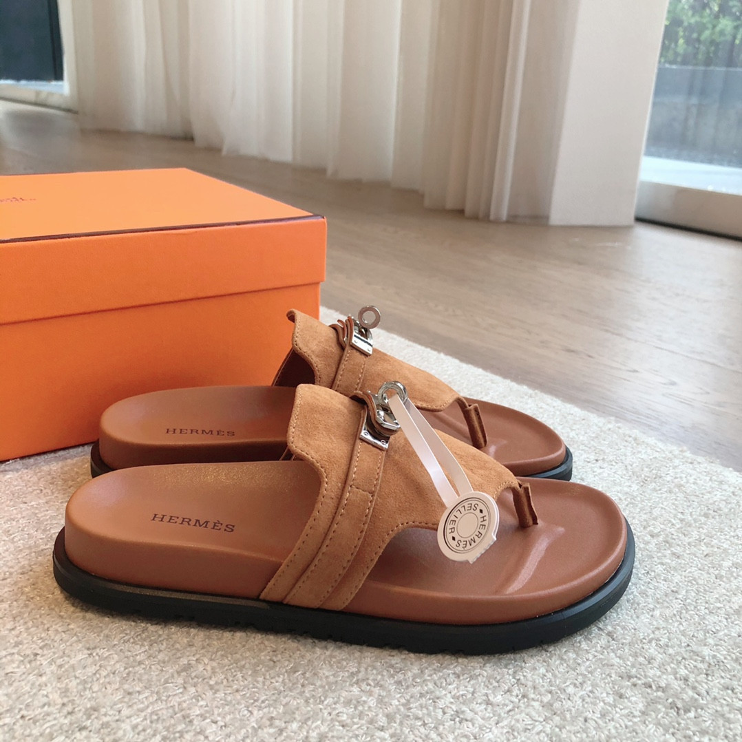 UA H**me5 Empire Sandal