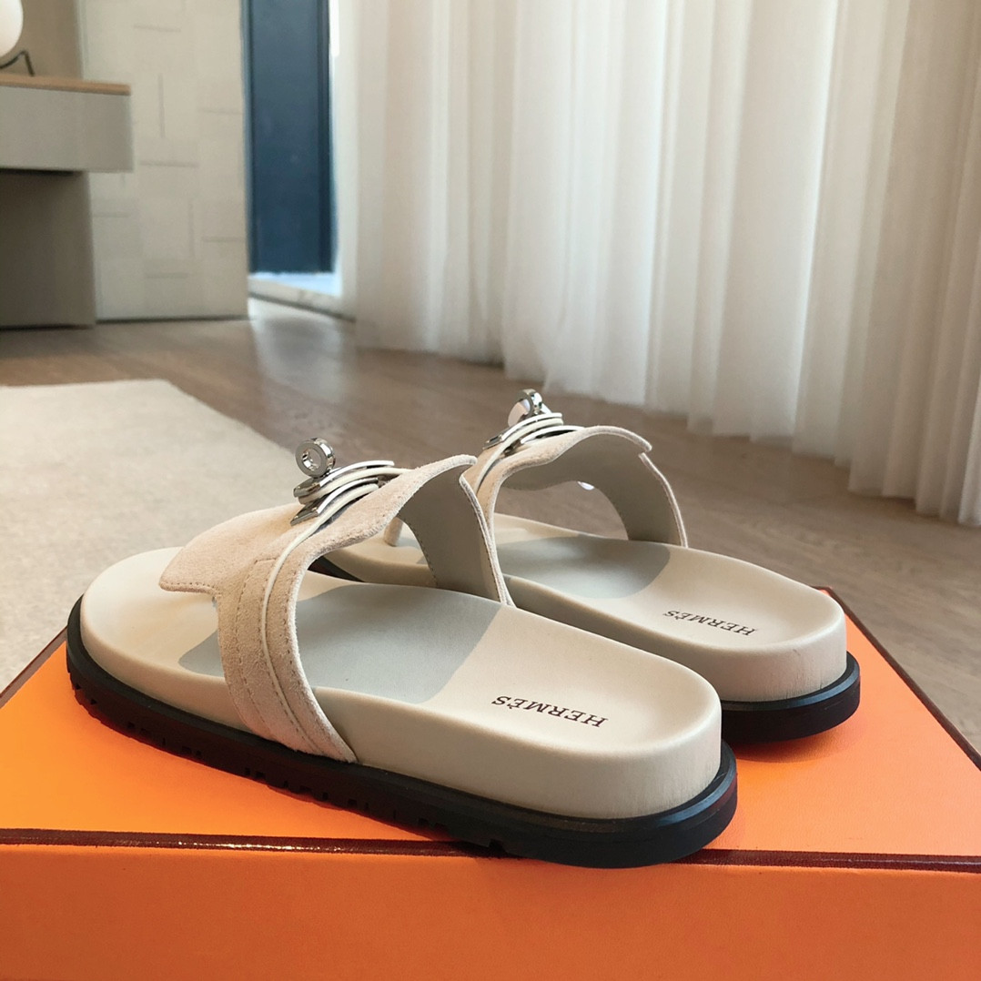 UA H**me5 Empire Sandal