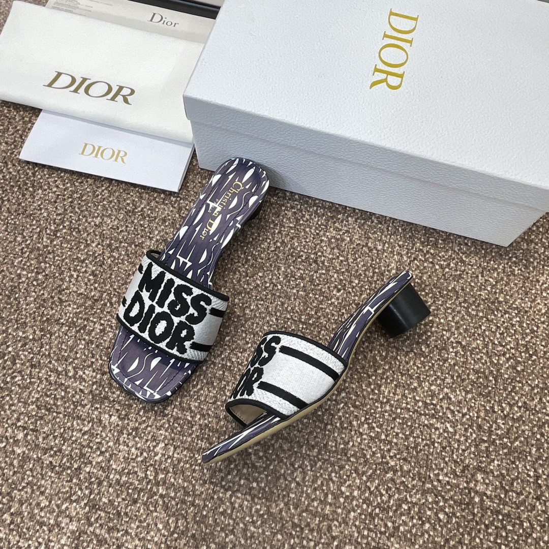 UA D10r Dway Heeled Slide