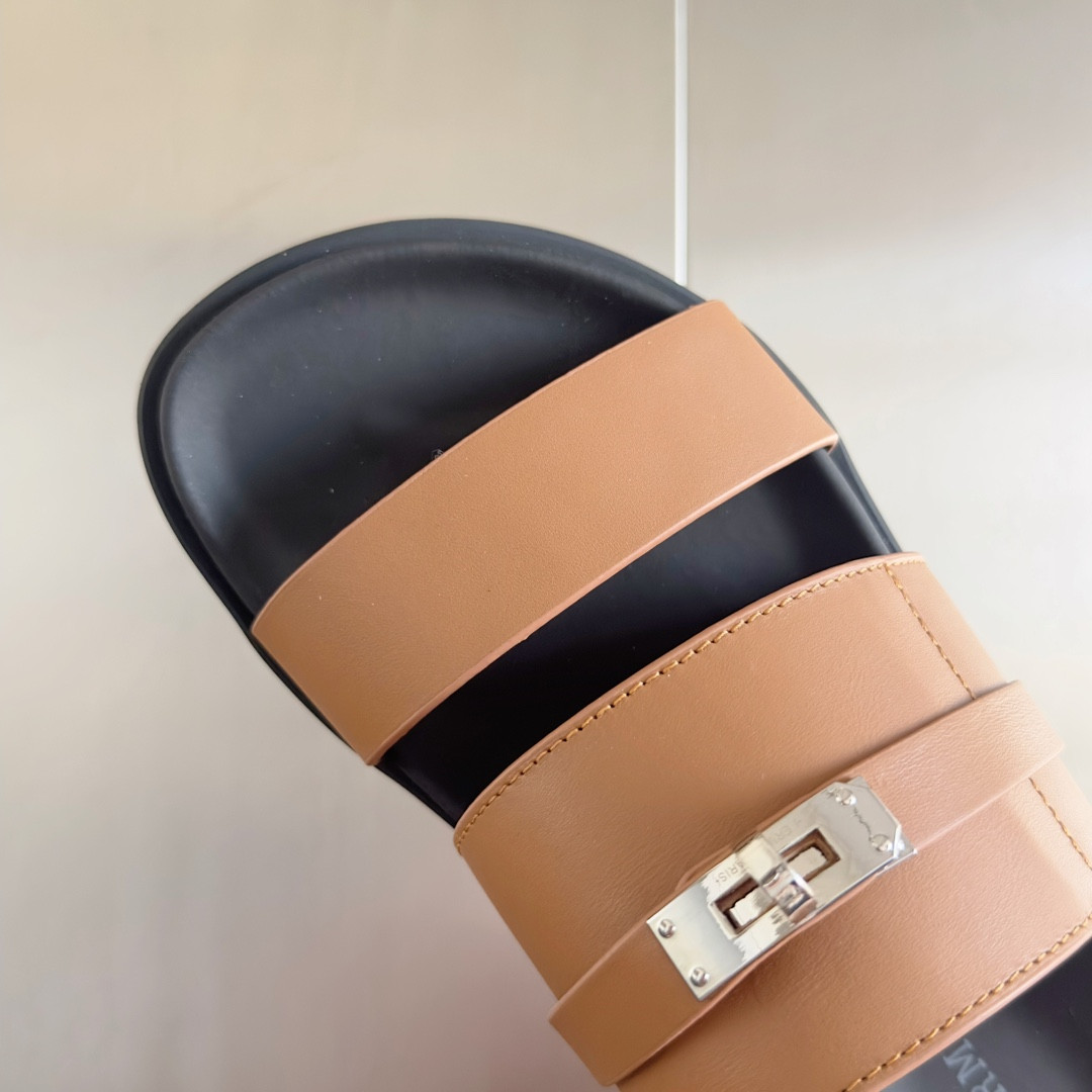 UA H**me5 Jackson sandal