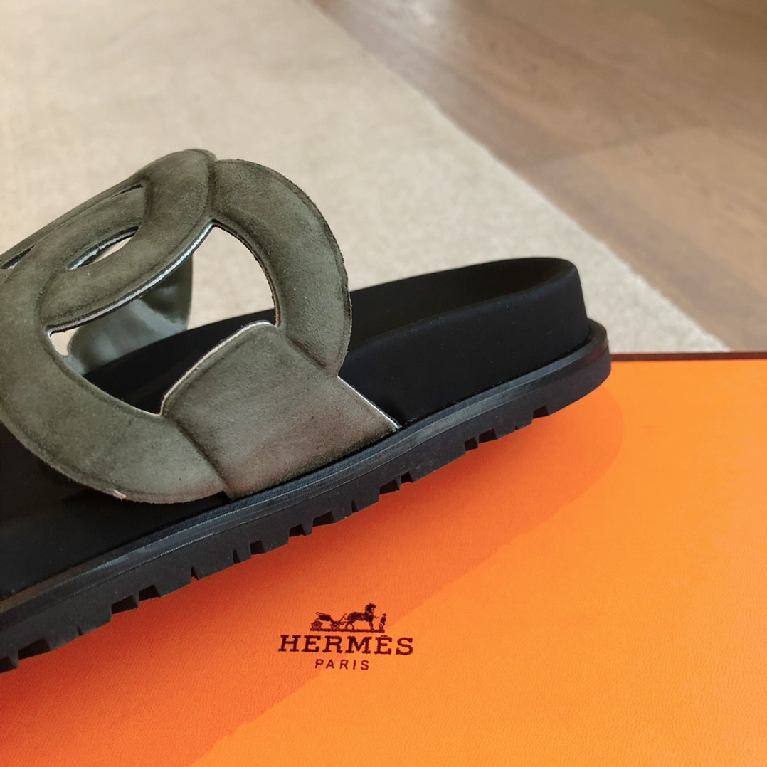 UA H**me5 Extra sandal