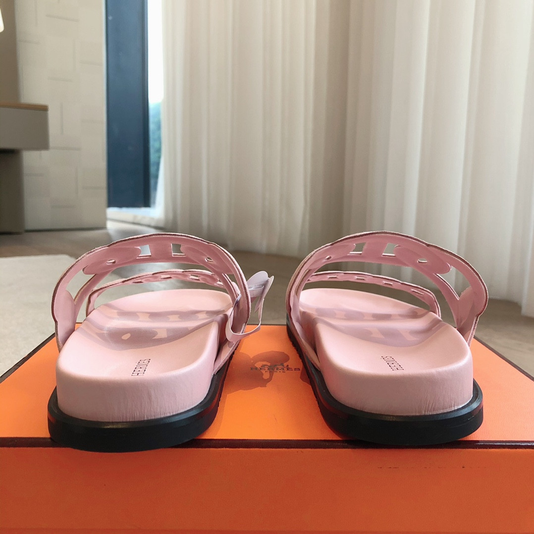 UA H**me5 Extra sandal