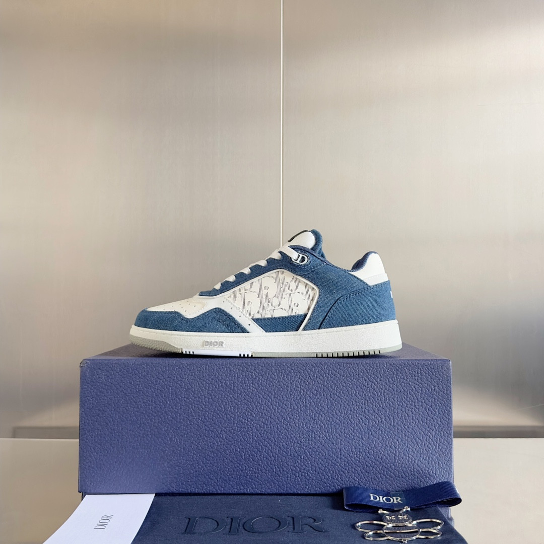 UA D10r B27 Sneaker