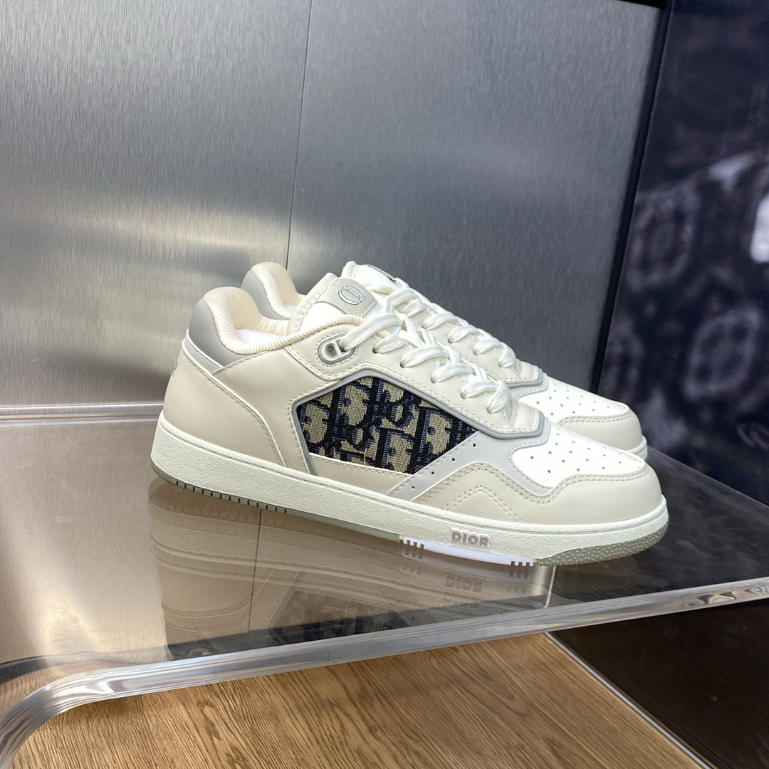 UA D10r B27 Sneaker