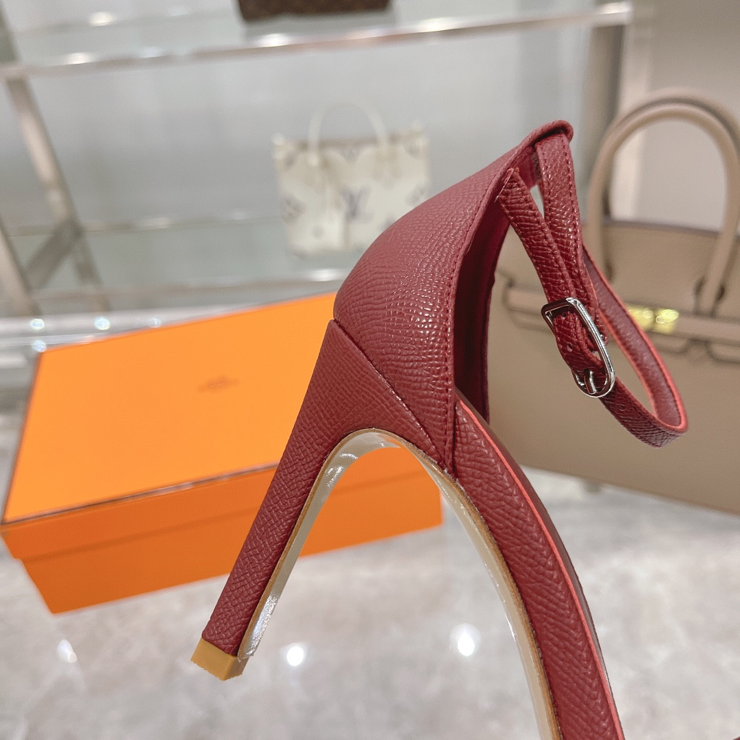 UA H**me5 Heeled Sandal