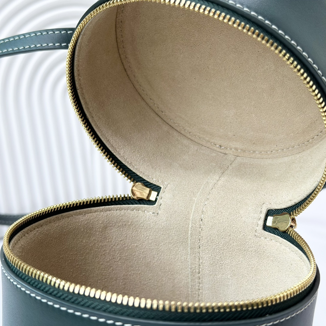 L0r0 P1ana Extra Case Smooth Calfskin 12 x16 x12cm