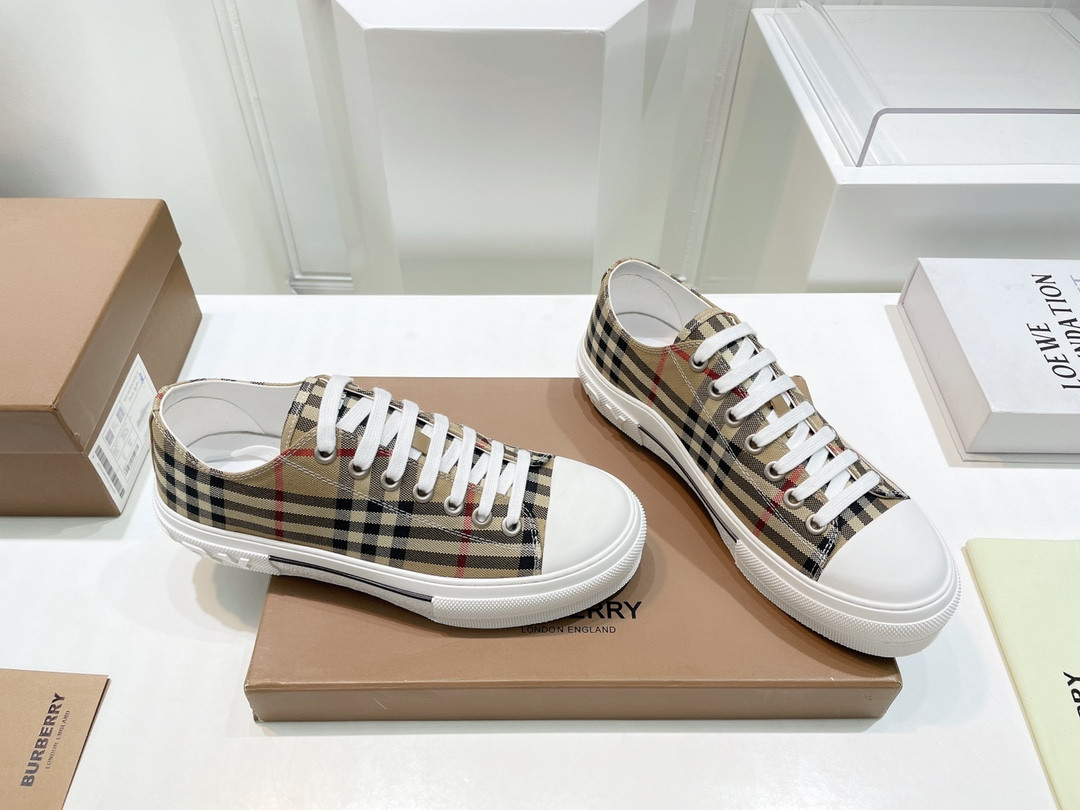 UA Bv*b*rry Check Sneakers