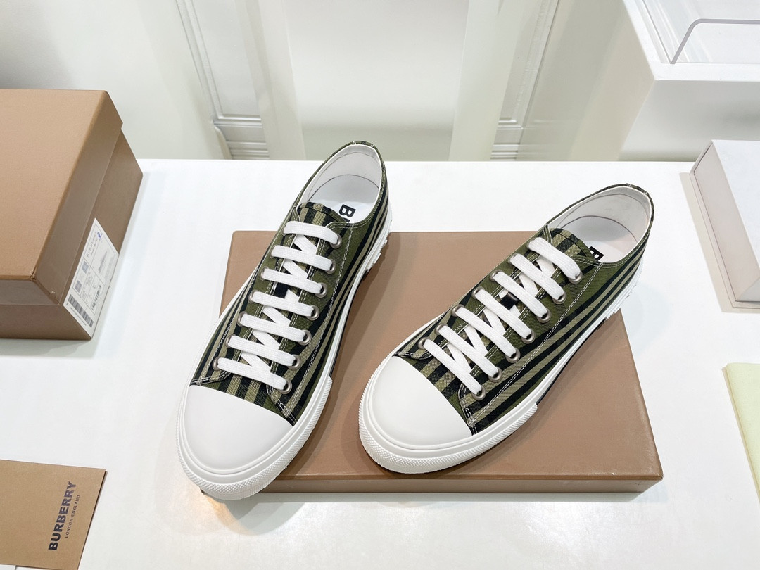 UA Bv*b*rry Check Sneakers