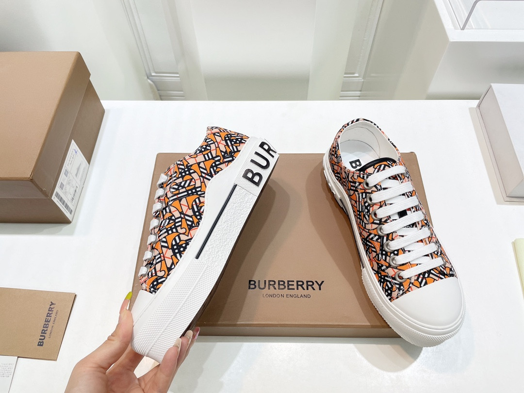 UA Bv*b*rry Sneakers