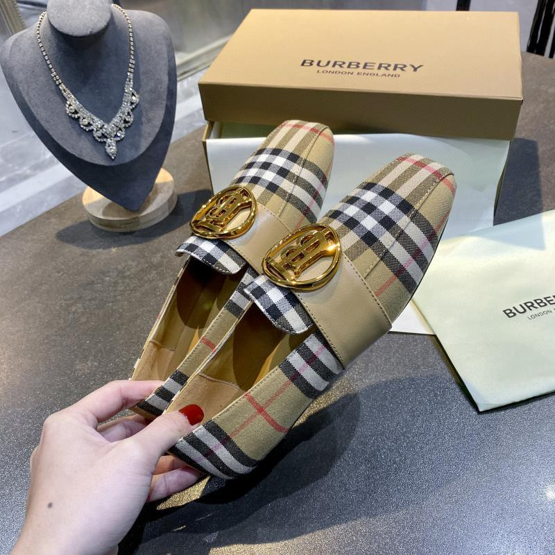 UA Bv*b*rry Check Loafers