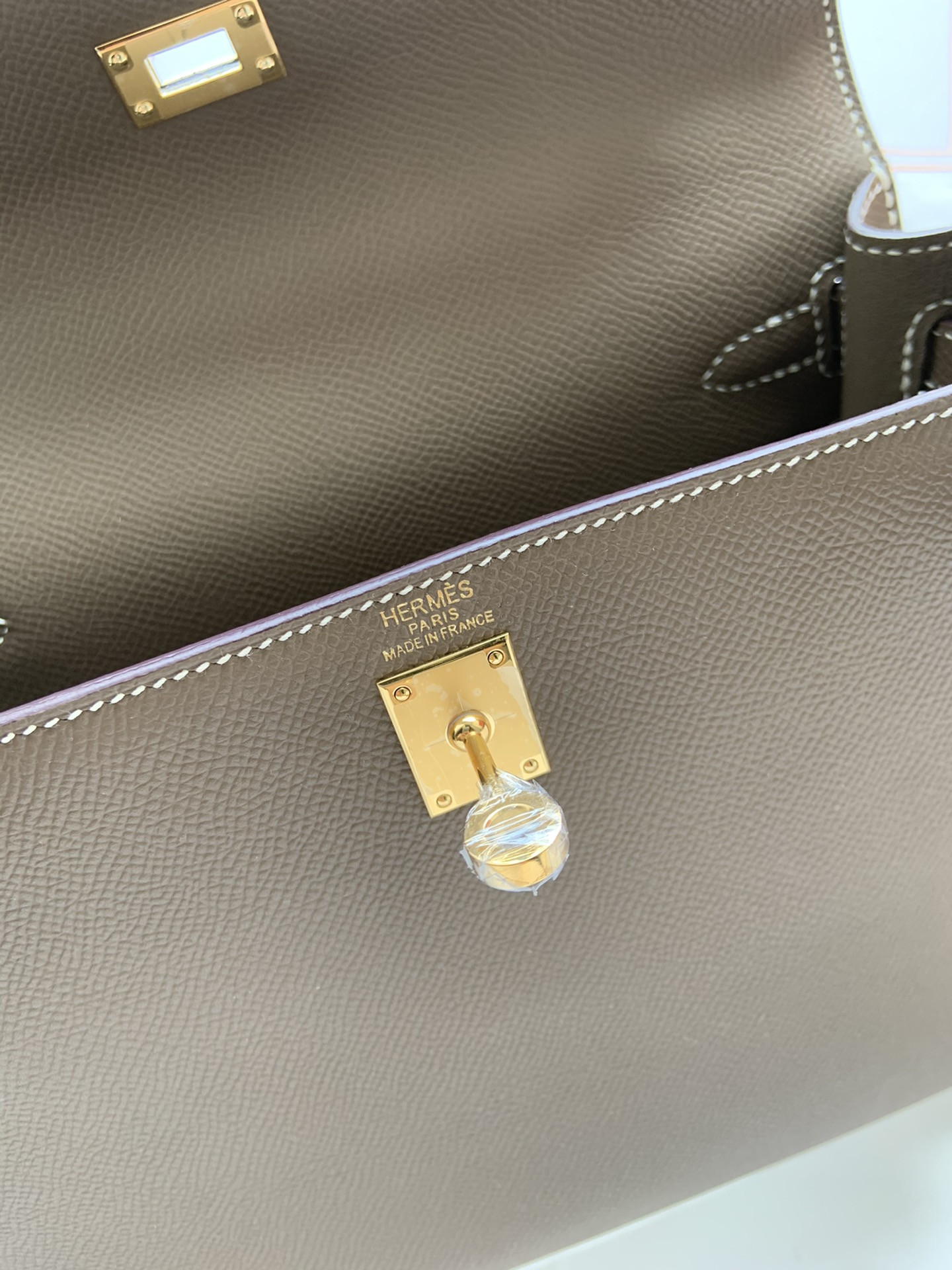 H**me5 Kelly Gold-tone Hardware 25 28