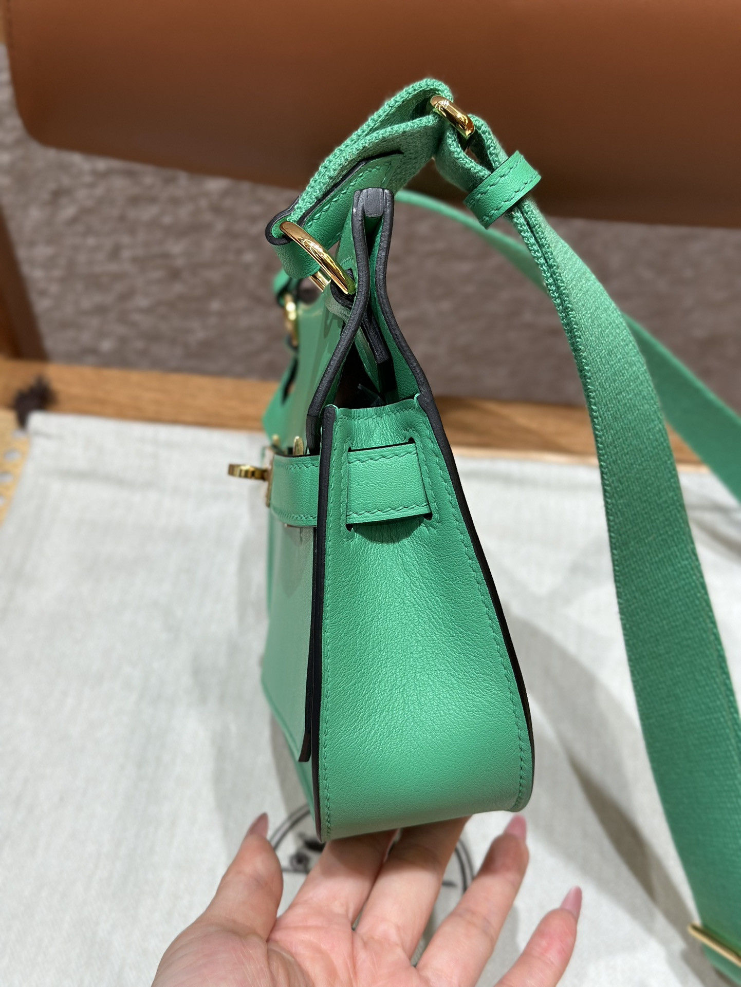 h**me5 mini jypsiere 23×17×5cm(cusT0mized, no exchange no return, about 15-20days)