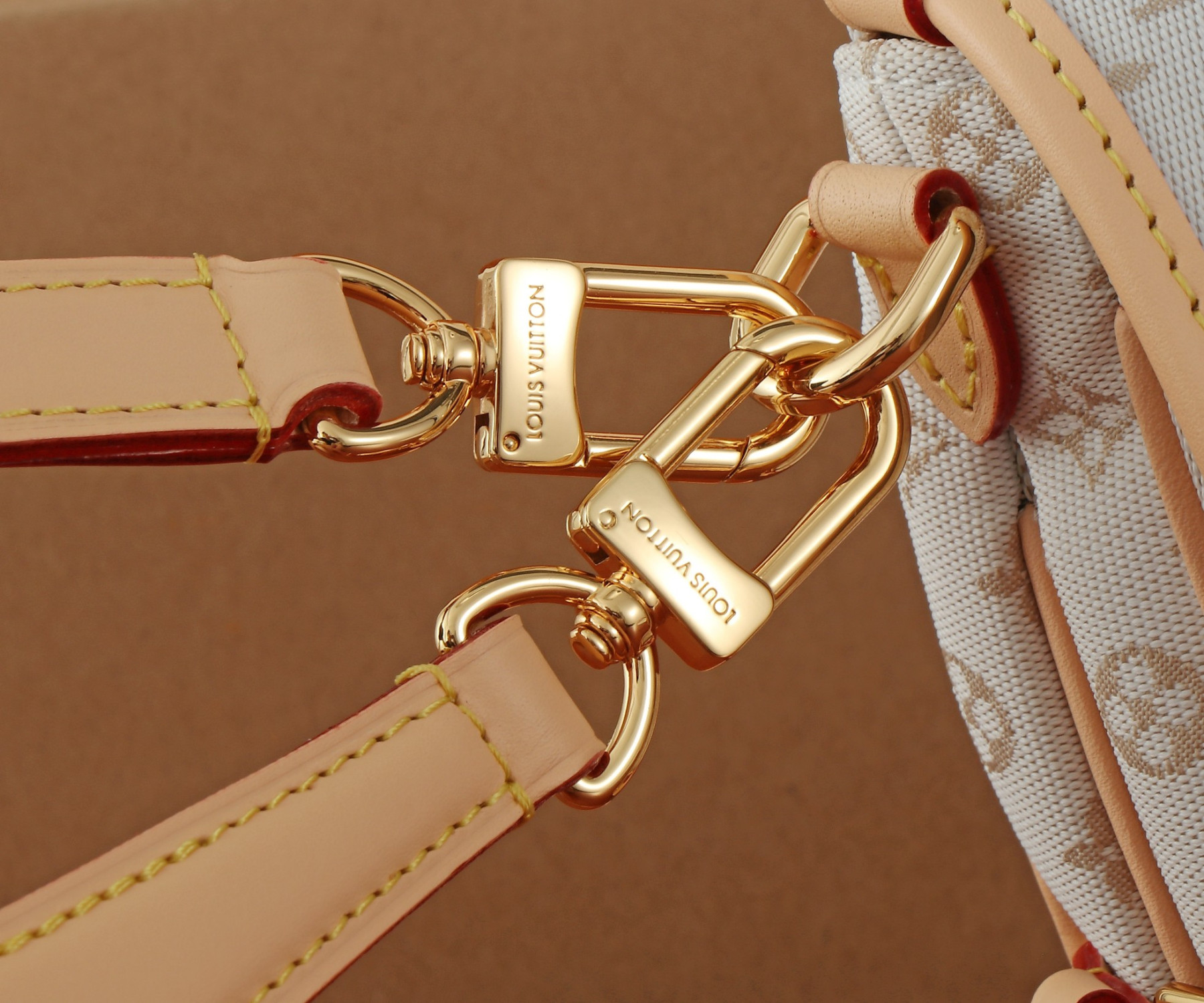 LV Saumur BB M12327 20x16x7.5CM