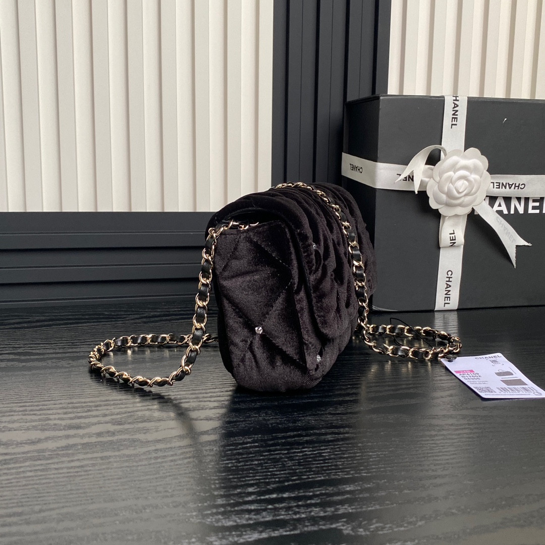 Ch**el Clutch with Chain 13×23×5cm