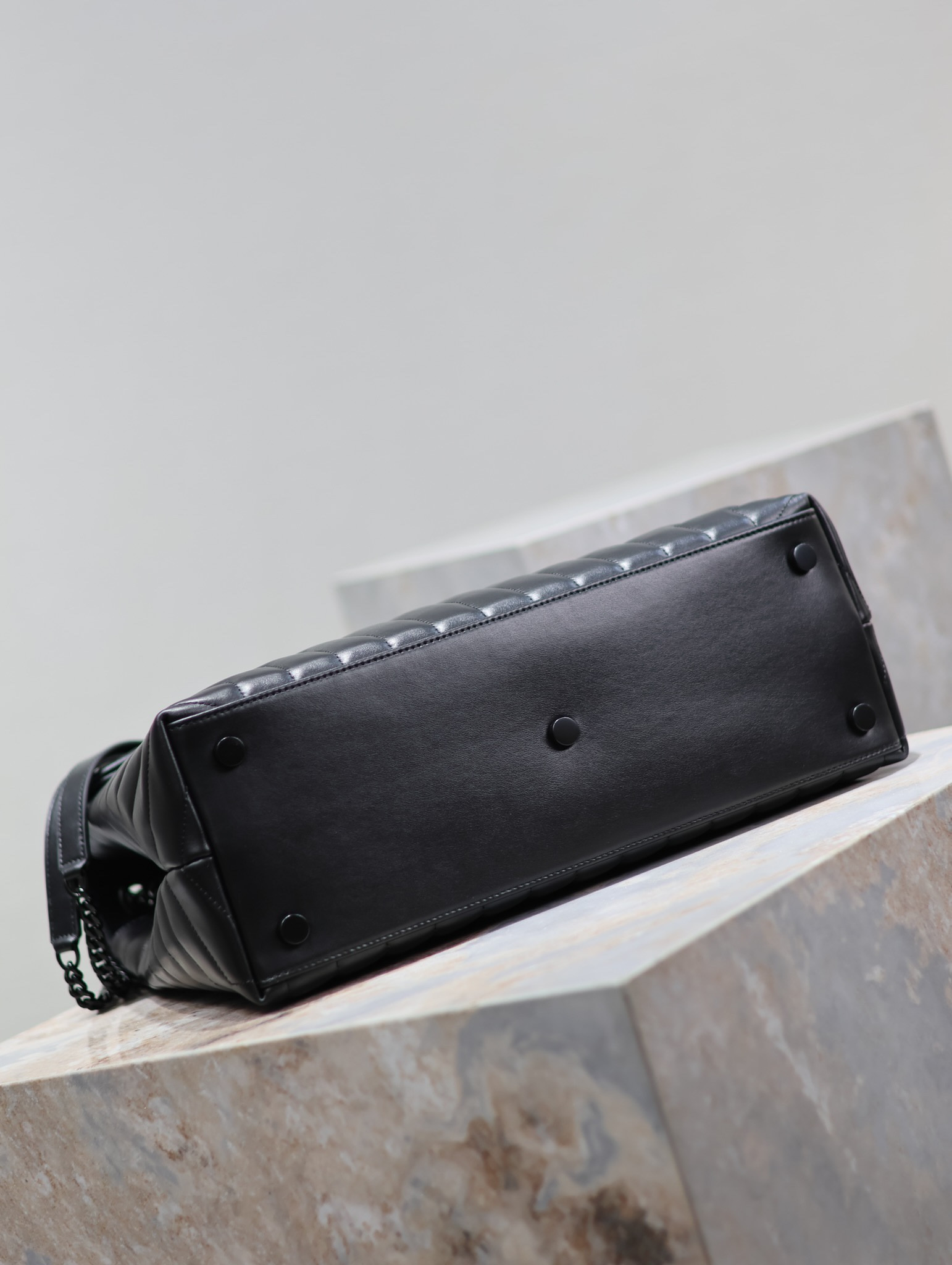 Y51 LouLou 36×27×14cm