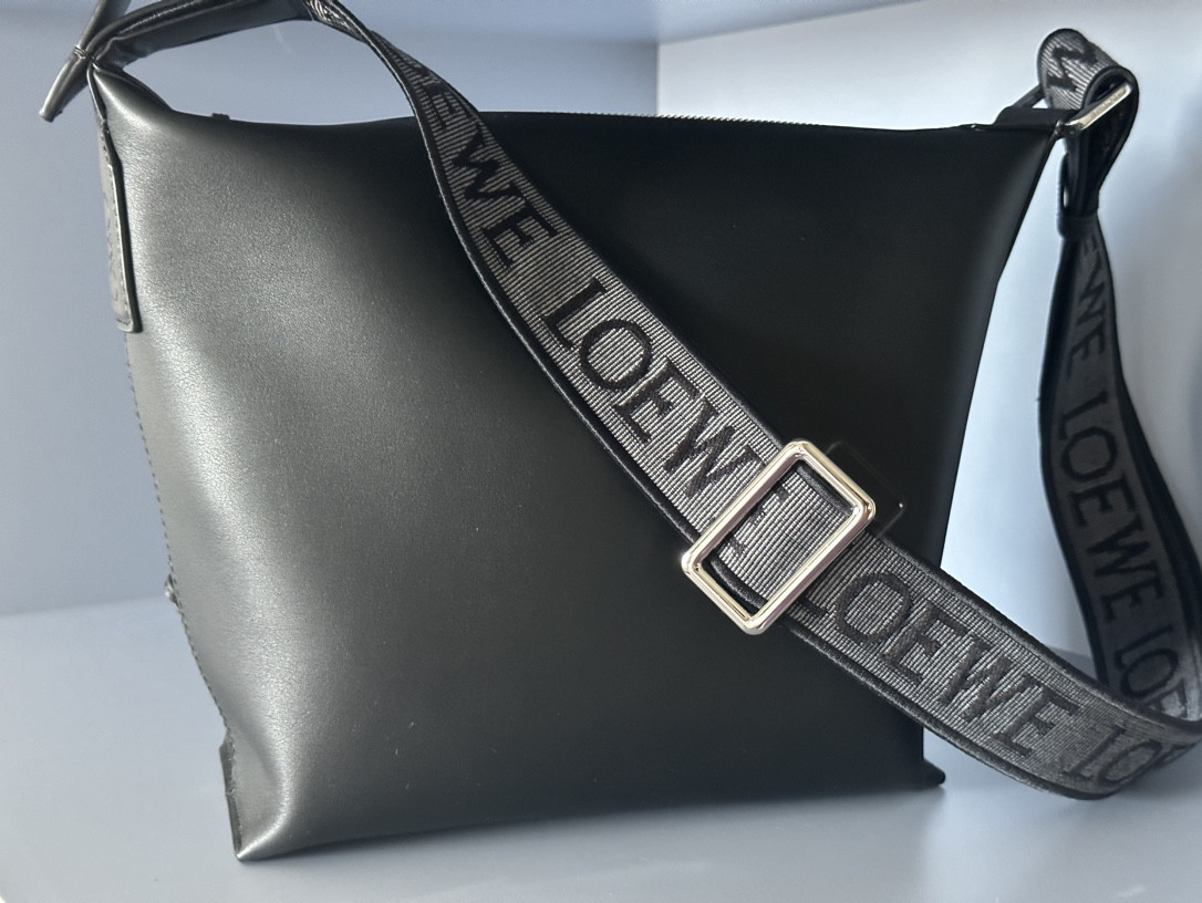 L0ew* Small Cubi crossbody bag in S*pple smooth calfskin and jacquard 29.5x10.5x22cm