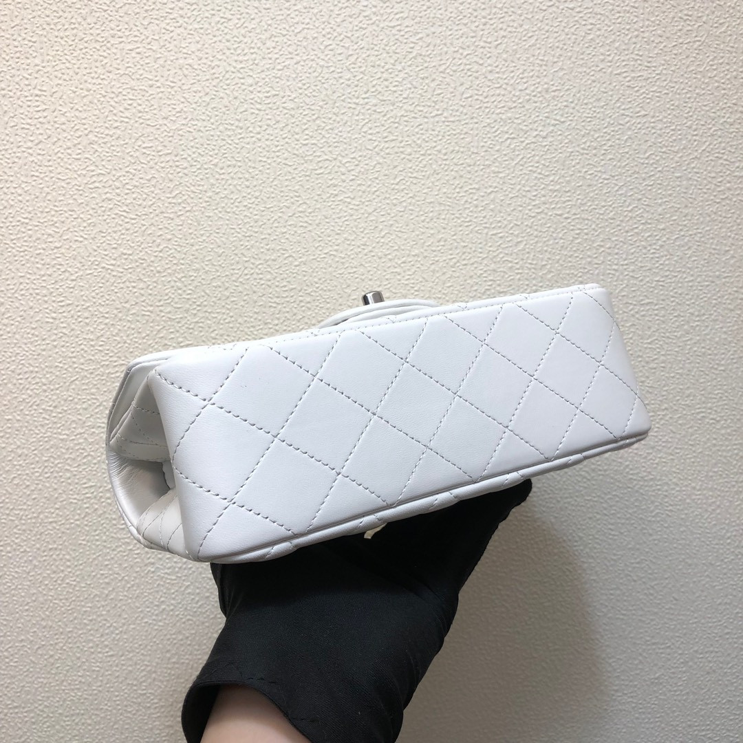 Ch**el MINI FLAP BAG white 12 × 20 × 6 cm