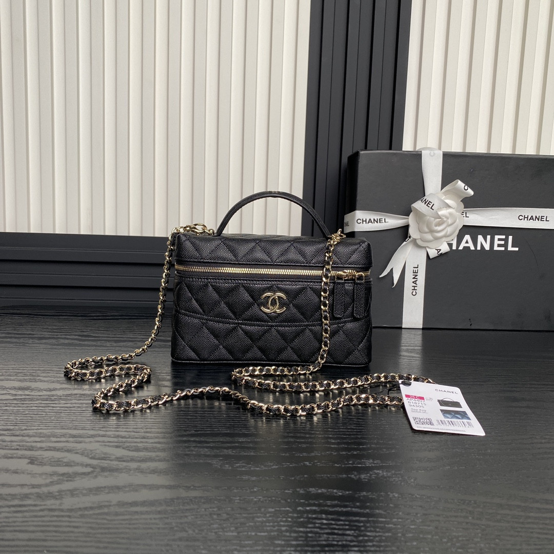 Ch**el LONG VANITY WITH CHAIN 17×19.5×5cm