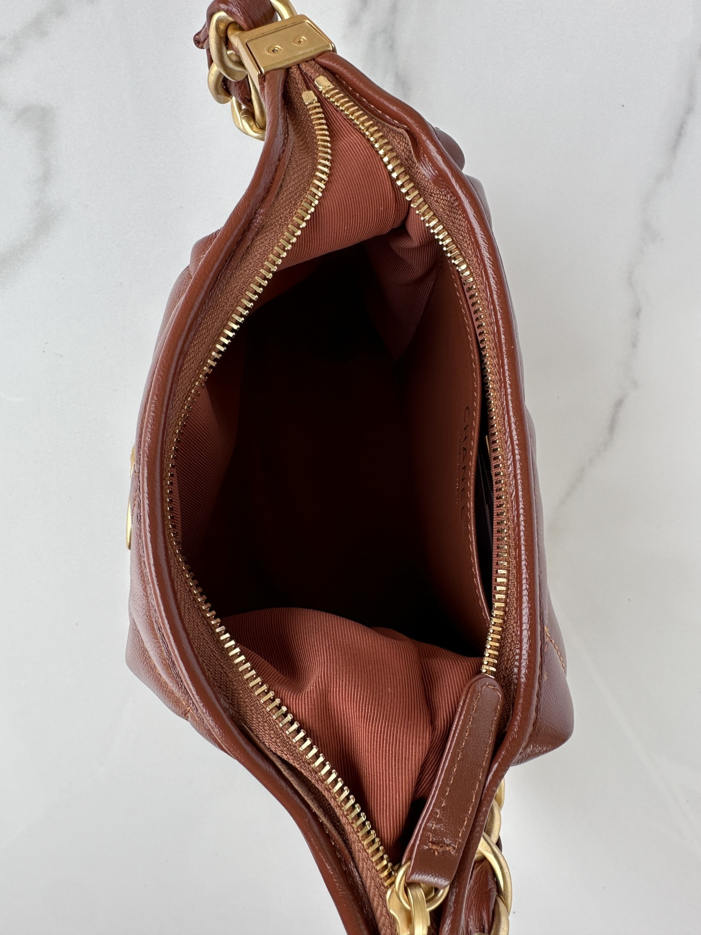 Ch**el Hobo Handbag 22×22×9cm
