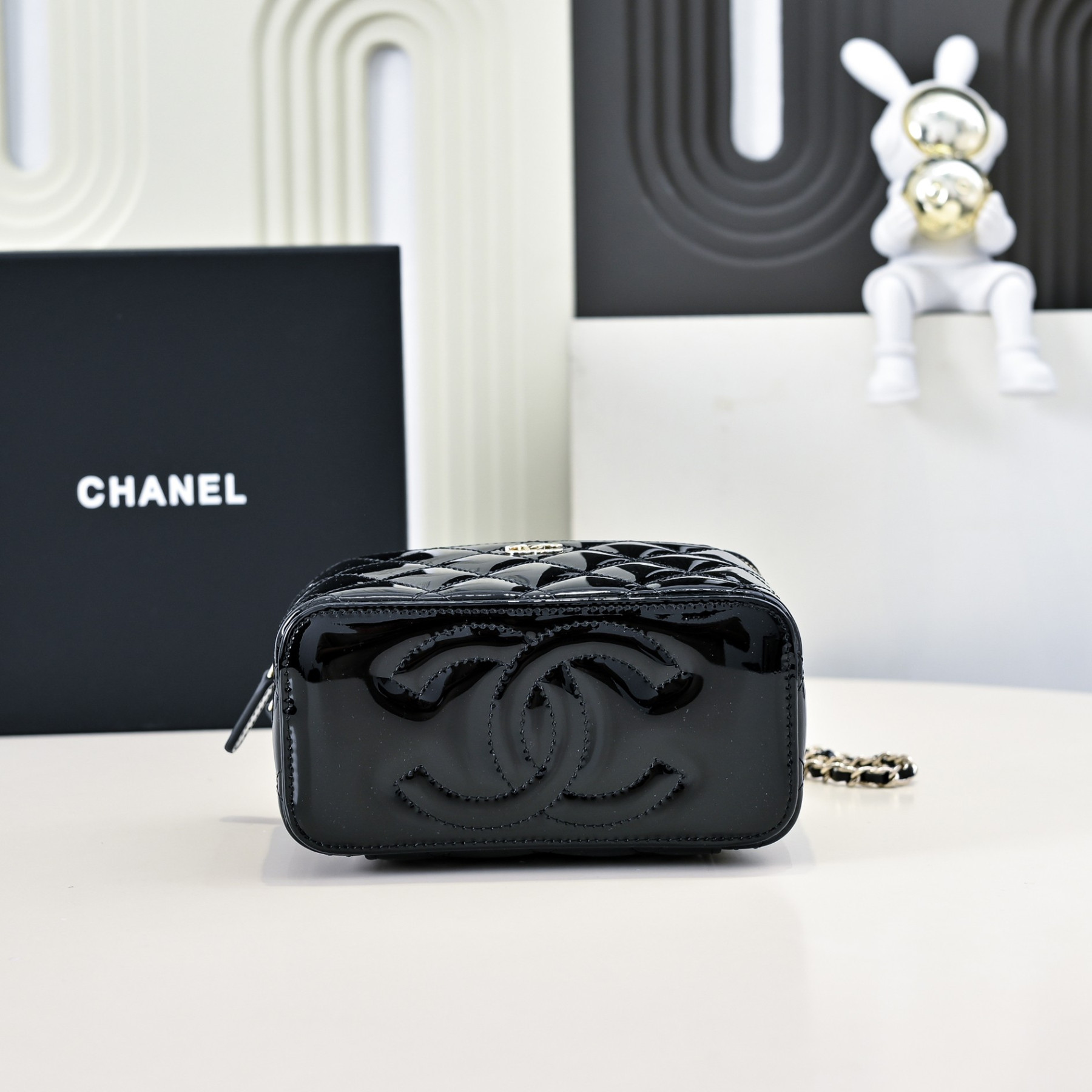 Ch**el Long Vanity with chain 16.5x10x8cm