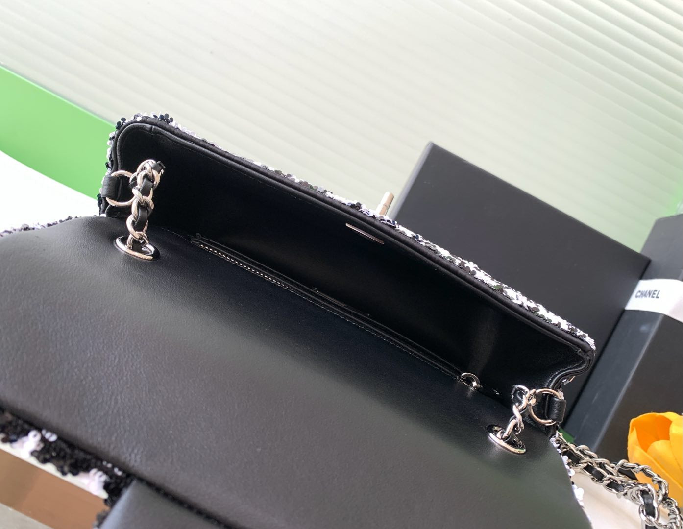 Ch**el  Flap Bag 14x22x7cm