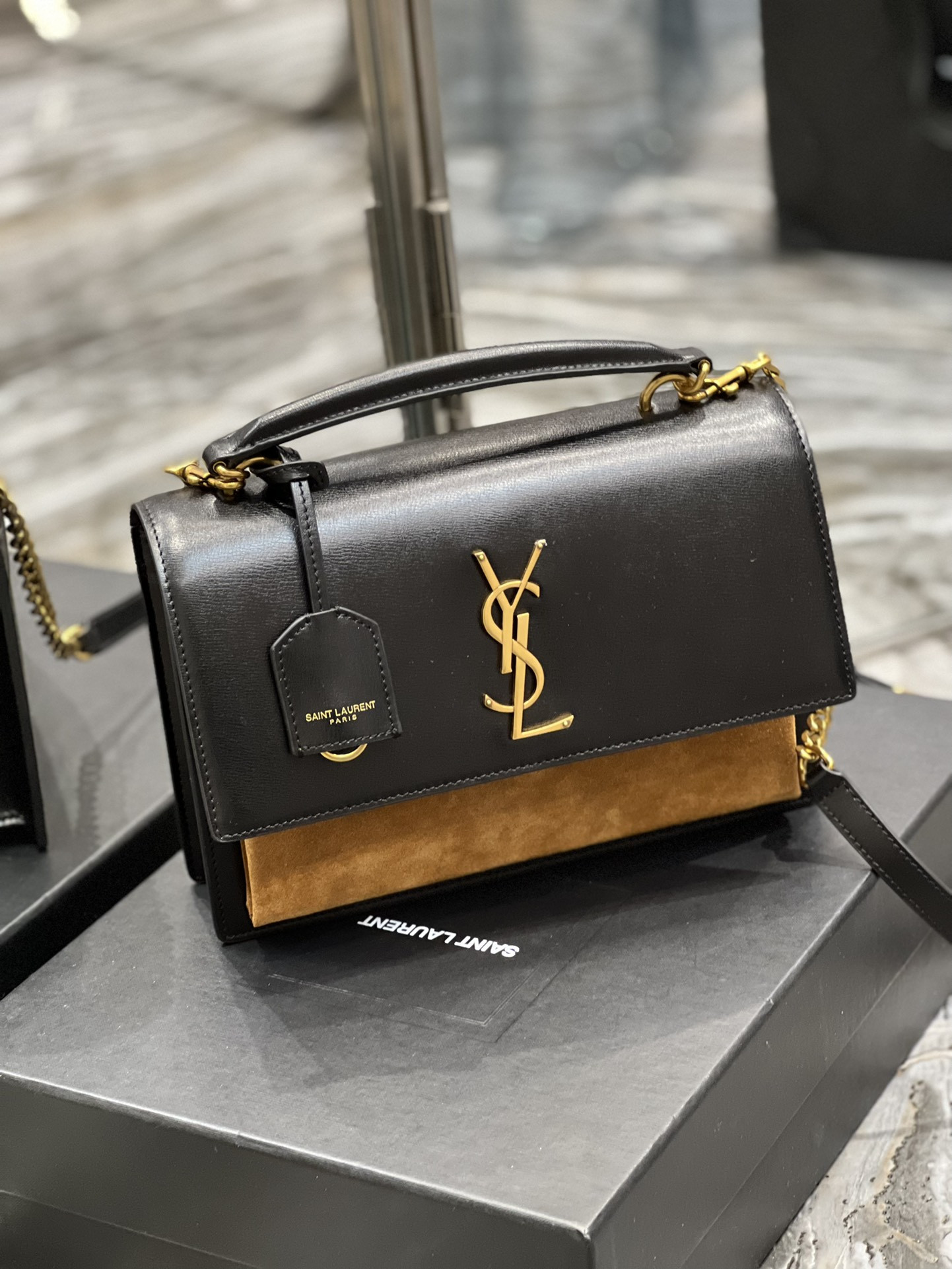 Y51 Sunset medium in smooth leather 25x18x5cm