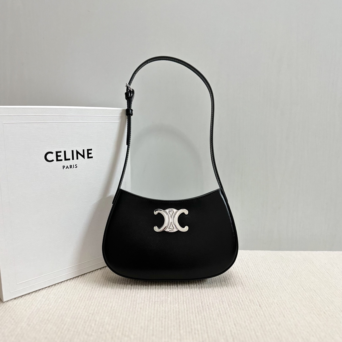 Ce1i*e MEDIUM TILLY BAG in shiny calfskin 22x13.5x4cm